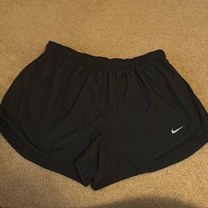 nike shorts size XL